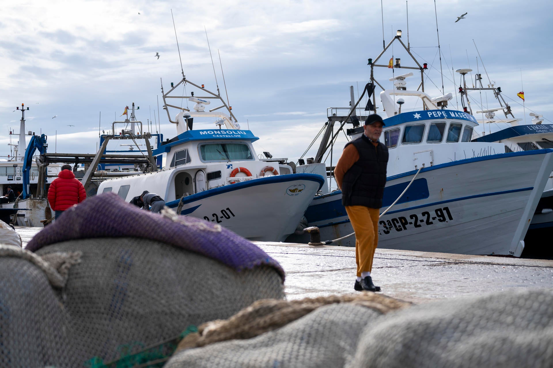 Los pescadores advierten que si no se amplían los días de faena, peligran las existencias para estas Navidades Los pescadores advierten que si no se amplían los días de faena, peligran las existencias para estas Navidades