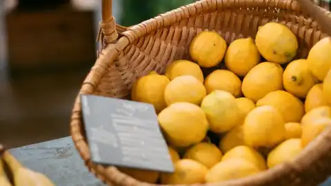 Así se encarecen los productos del campo a la mesa: los limones o el brócoli cuestan un 875 por ciento más Así se encarecen los productos del campo a la mesa: los limones o el brócoli cuestan un 875 por ciento más
