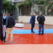 Los concejales de gobierno visitan las zonas donde se ha actuado. Aquí en la calle Mallorca de Benidorm