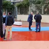 Los concejales de gobierno visitan las zonas donde se ha actuado. Aquí en la calle Mallorca de Benidorm Los concejales de gobierno visitan las zonas donde se ha actuado. Aquí en la calle Mallorca de Benidorm