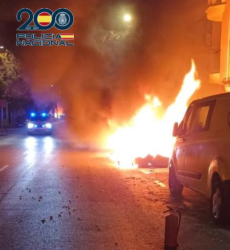 Detienen en Alcázar de San Juan a un varón que incendió una docena de contenedores Detienen en Alcázar de San Juan a un varón que incendió una docena de contenedores