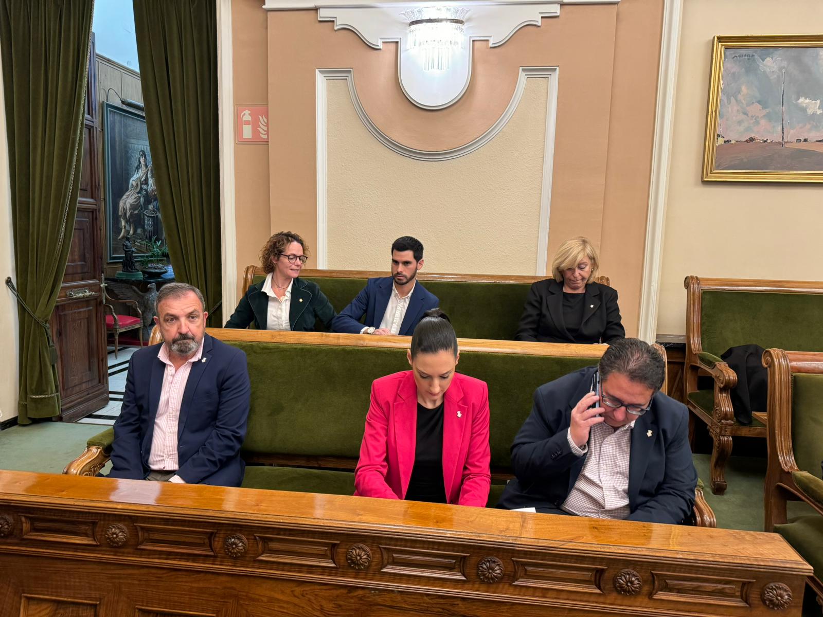 El concejal de Movilidad de Castelló, Cristian Ramírez, no dimite, pide perdón y dice que "ya ha pagado todas las multas de la zona azul" El concejal de Movilidad de Castelló, Cristian Ramírez, no dimite, pide perdón y dice que "ya ha pagado todas las multas de la zona azul"