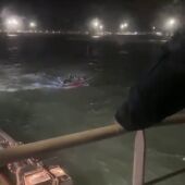 Dos guardias civiles mueren tras ser embestidos por una narcolancha en Barbate 