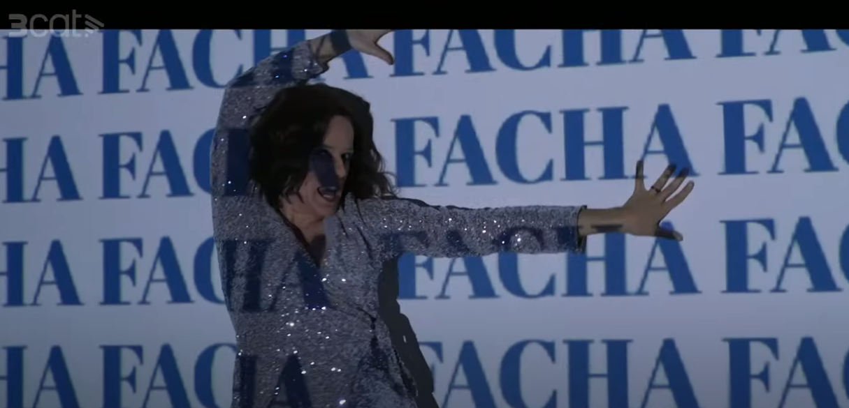 Ayuso protagoniza la última parodia de Polònia con su versión de 'Zorra': "Dicen que soy sólo una facha" Ayuso protagoniza la última parodia de Polònia con su versión de 'Zorra': "Dicen que soy sólo una facha"