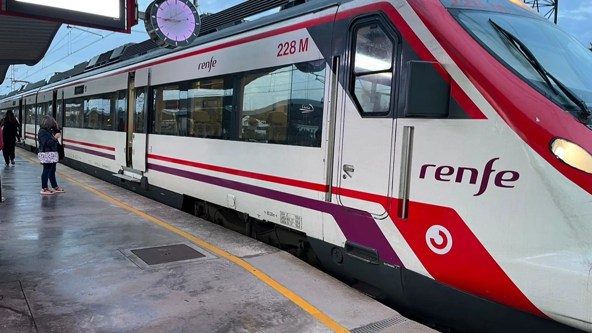 Comienza la huelga de Renfe y Adif con 310 trenes cancelados