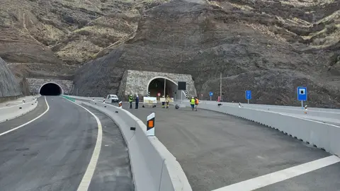 Se abren los túneles de Faneque en Gran Canaria (Foto:@PabloRodriguezV) Foto del Consejero de Obras Públicas, Pablo Rodríguez
