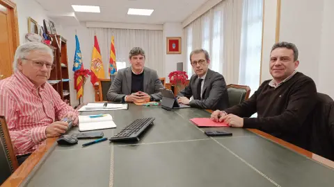 El alcalde de La Vila (Alicante) busca fórmulas para retomar la construcción de viviendas protegidas en la localidad El alcalde de La Vila (Alicante) busca fórmulas para retomar la construcción de viviendas protegidas en la localidad