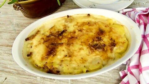 La receta de Robin Food para preparar unas patatas gratinadas con torta extreme&ntilde;a