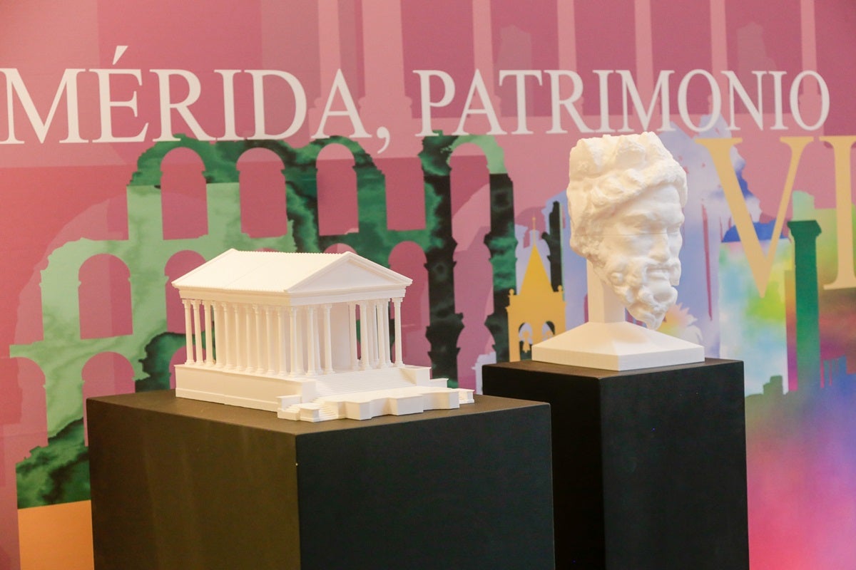 Mérida ofrece en una exposición en el Parlamento Europeo su modelo de conservación y difusión del patrimonio monumental Mérida ofrece en una exposición en el Parlamento Europeo su modelo de conservación y difusión del patrimonio monumental