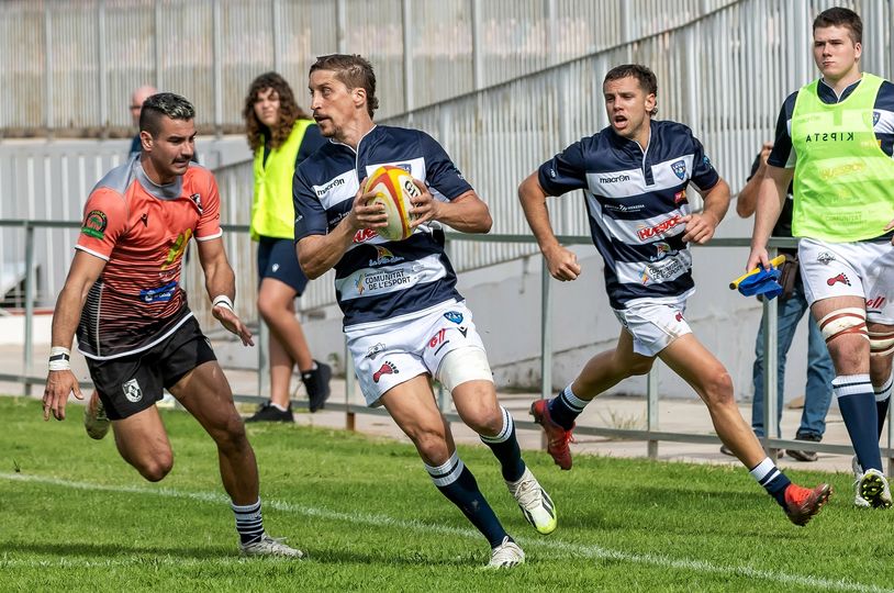El Huesitos la Vila intentará repetir la victoria contra el Valencia Rugby este domingo El Huesitos la Vila intentará repetir la victoria contra el Valencia Rugby este domingo