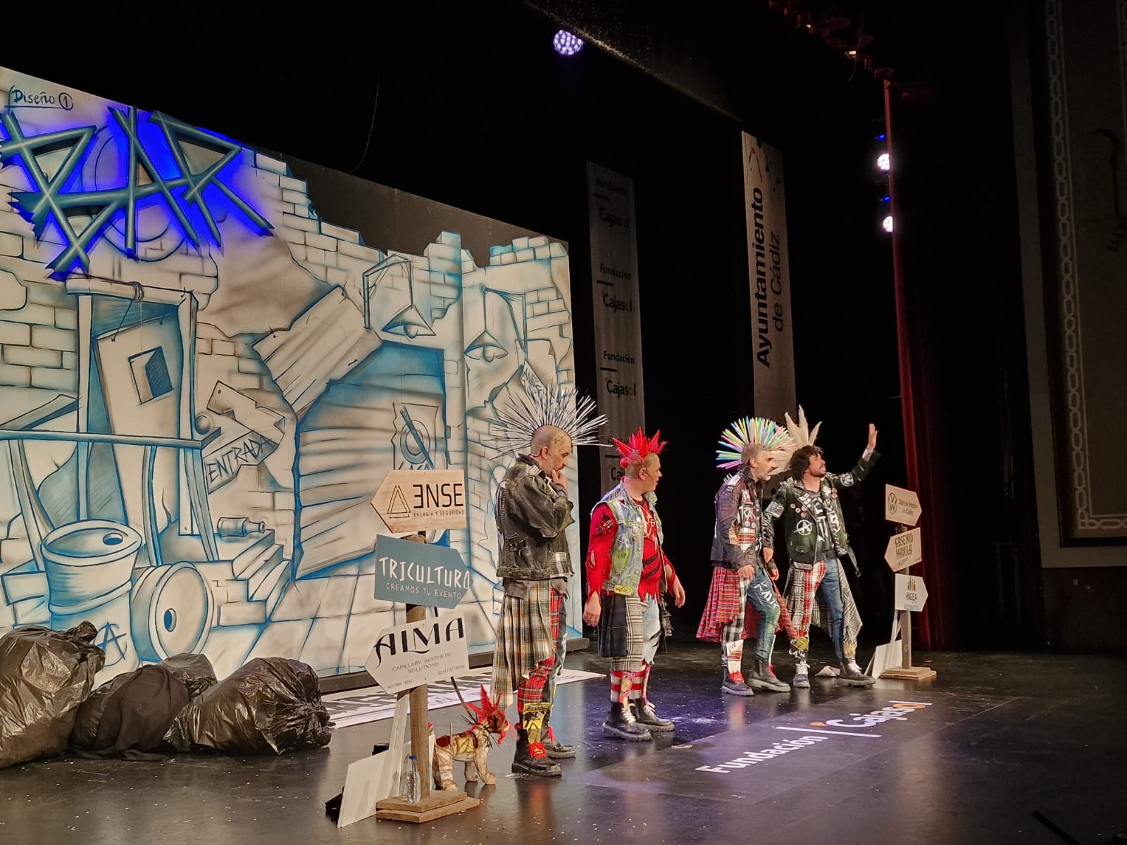Escucha al cuarteto 'Punk y circo, la lucha continúa' en la final del COAC 2024 Escucha al cuarteto 'Punk y circo, la lucha continúa' en la final del COAC 2024