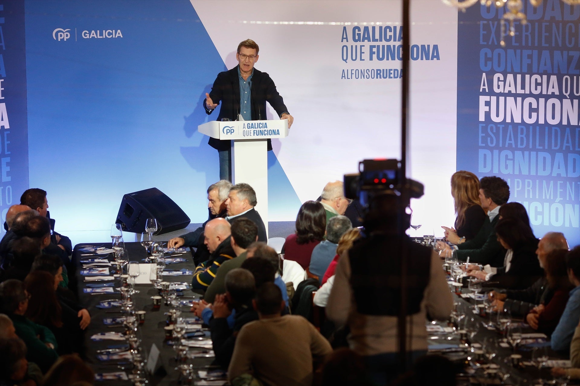 El PP dice que no se dan las condiciones para indultar a Puigdemont y que rechazó la amnistía "en menos de 24 horas" El PP dice que no se dan las condiciones para indultar a Puigdemont y que rechazó la amnistía "en menos de 24 horas"