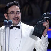 Juan Antonio Bayona tras recibir el Goya a ´Mejor dirección´ por su película ´La sociedad de la nieve´