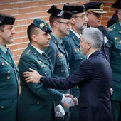 La viuda de uno de los guardias civiles asesinados en Barbate se niega a que Marlaska le coloque una medalla La viuda de uno de los guardias civiles asesinados en Barbate se niega a que Marlaska le coloque una medalla