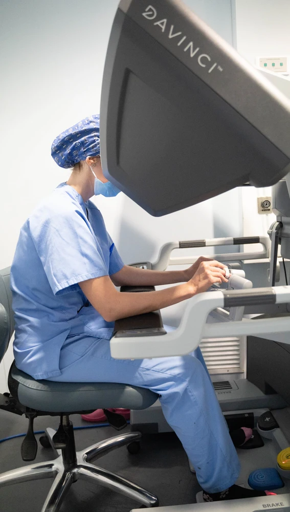 El Robot Da Vinci ofrece numerosas ventajas en la cirugía