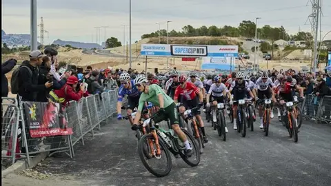 Pidcock y Ferrand-Prevot no defraudan y vencen en la Shimano Super Cup de La Nucía Pidcock y Ferrand-Prevot no defraudan y vencen en la Shimano Super Cup de La Nucía