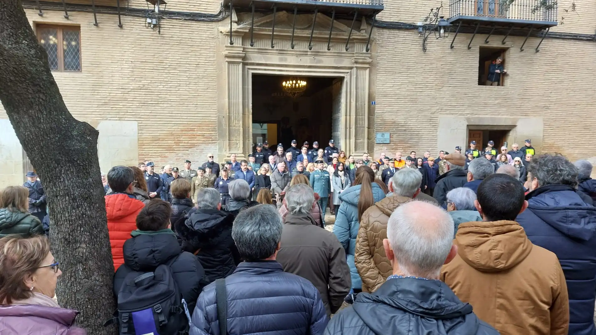 Huesca se suma al homenaje a los guardias civiles asesinados en Barbate