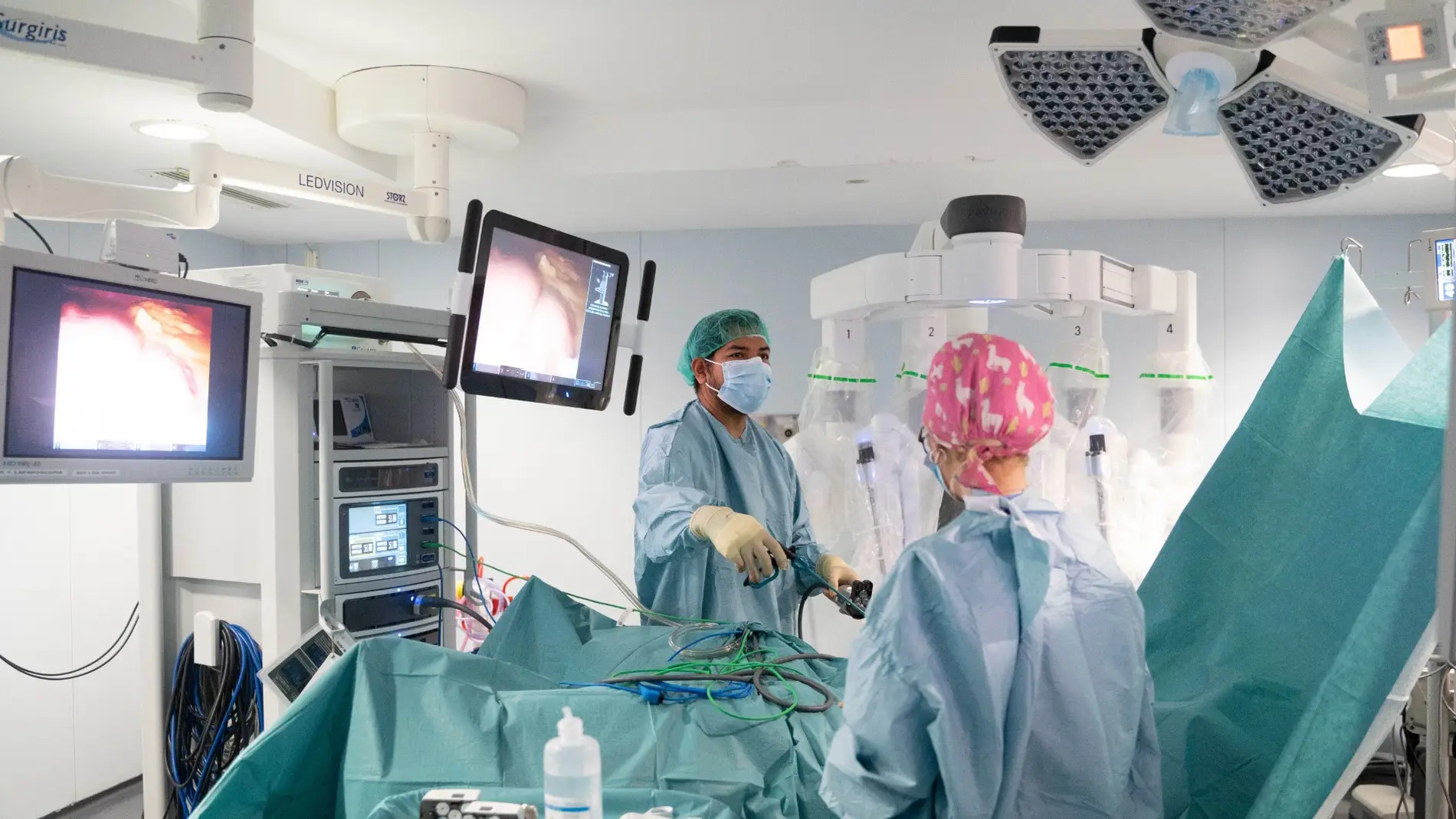 El Robot Da Vinci del Grupo Policlínica revoluciona la cirugía para reducir la obesidad