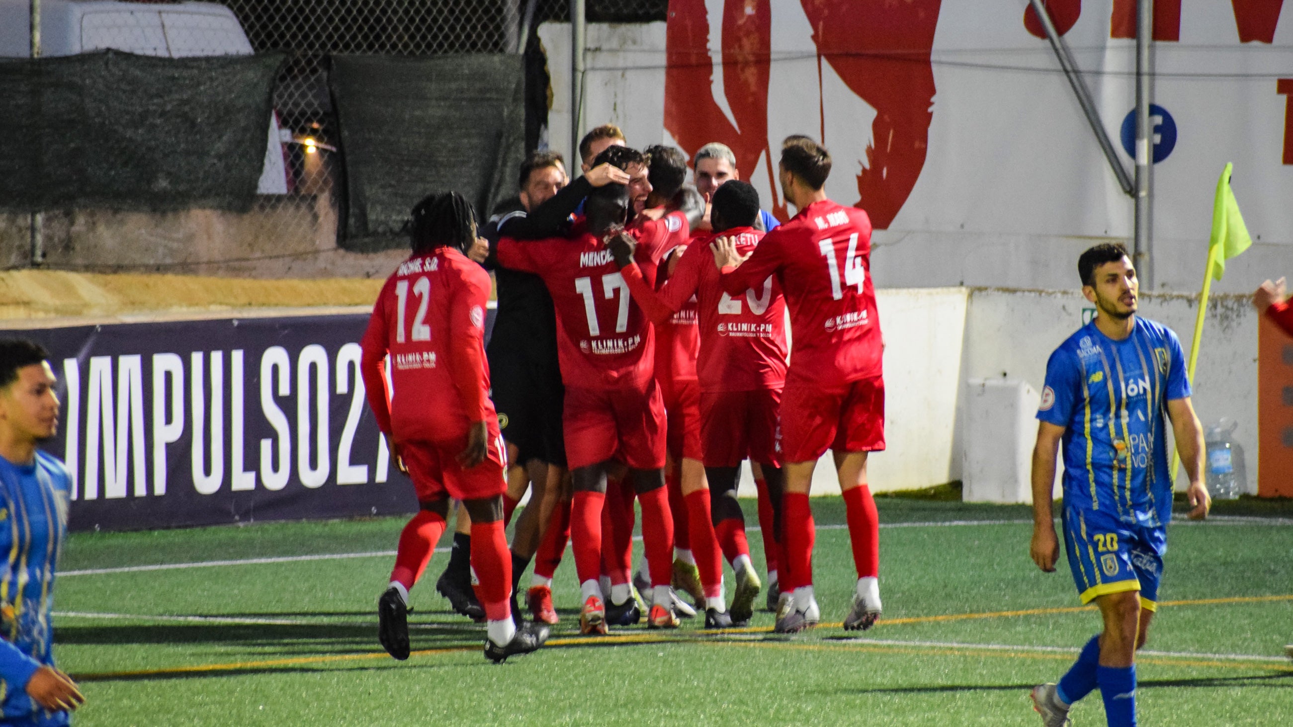 Hércules, Lleida y Badalona: triple empate en el liderato Hércules, Lleida y Badalona: triple empate en el liderato