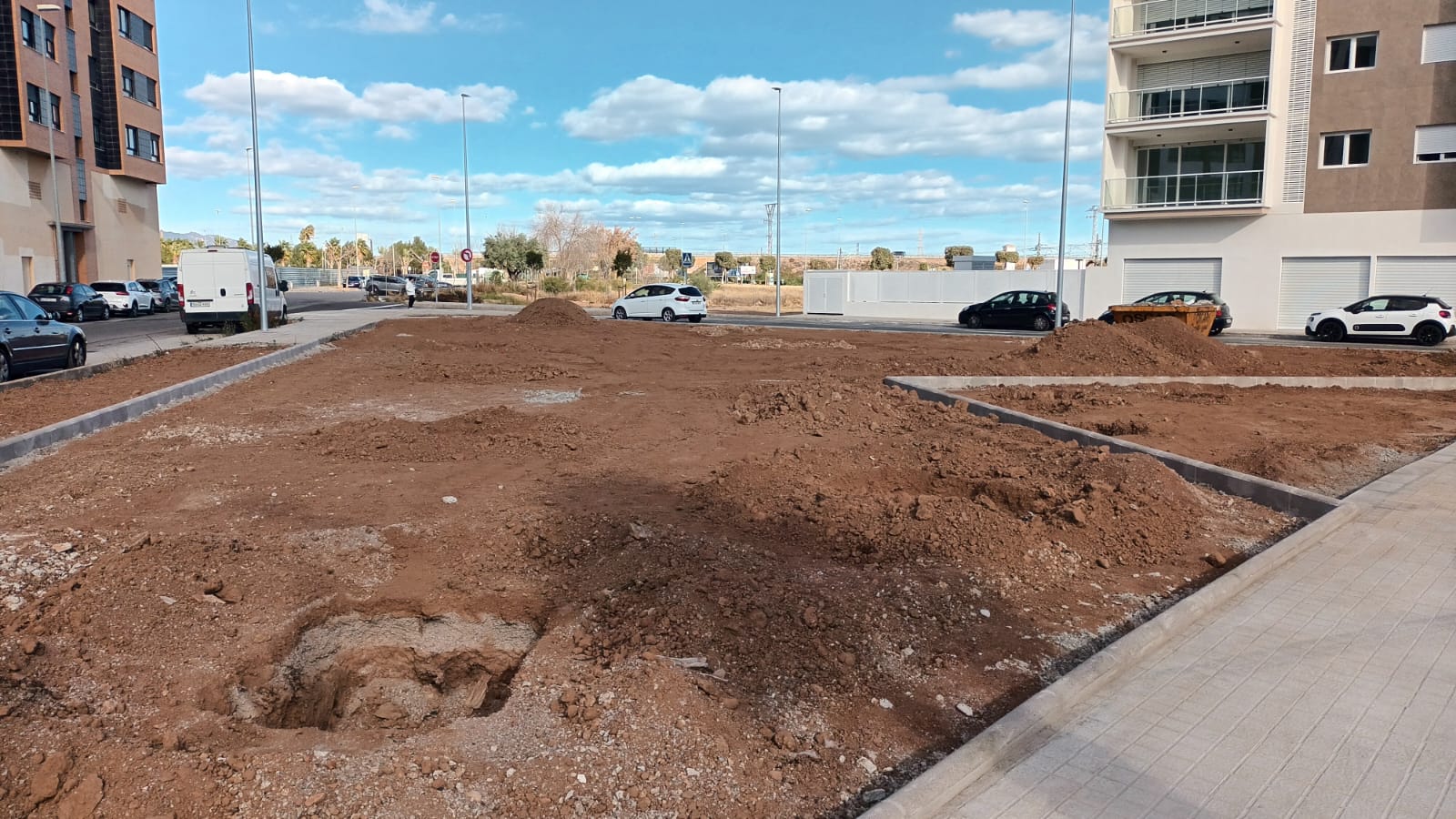 El Ayuntamiento de Vila-real adecua una nueva zona verde en el norte de la ciudad El Ayuntamiento de Vila-real adecua una nueva zona verde en el norte de la ciudad