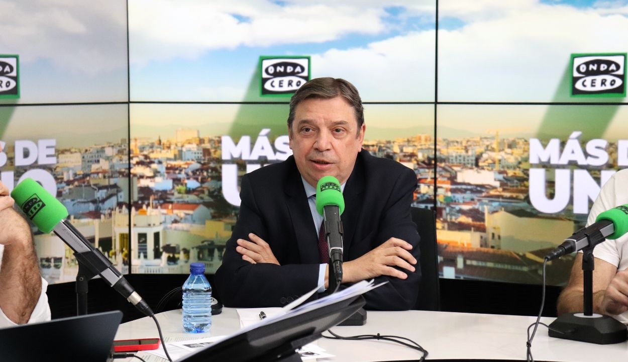 Luis Planas, sobre la amnistía: "Hay que tener la valentía de hacer cosas que la opinión pública pueda no entender" Luis Planas, sobre la amnistía: "Hay que tener la valentía de hacer cosas que la opinión pública pueda no entender"