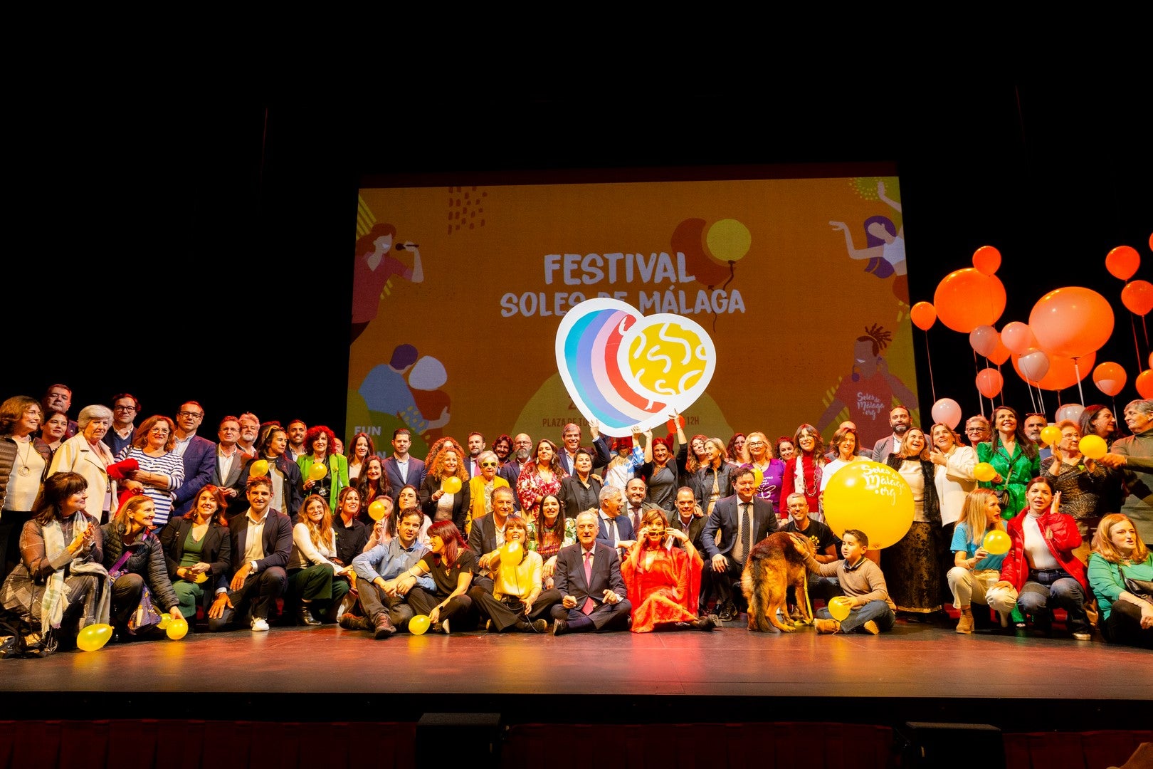 Fundación El Pimpi rinde homenaje a los mayores en la gala de sensibilización Soles de Málaga 2024 Fundación El Pimpi rinde homenaje a los mayores en la gala de sensibilización Soles de Málaga 2024