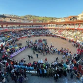 Acto de condena en la Plaza de Toros de Tolosa Acto de condena en la Plaza de Toros de Tolosa