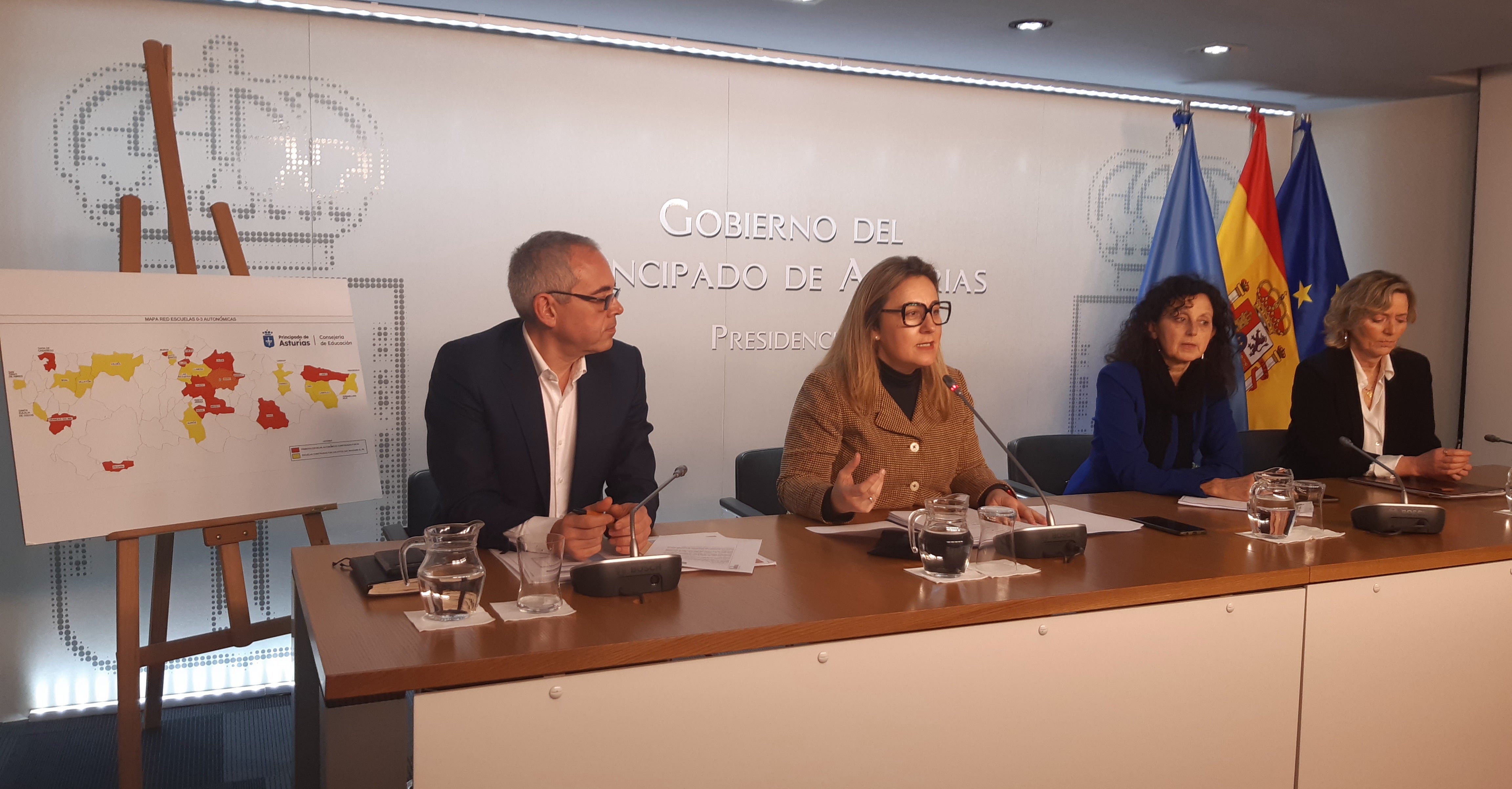 Las trabajadoras en activo en escuelas infantiles serán personal laboral del Principado Las trabajadoras en activo en escuelas infantiles serán personal laboral del Principado
