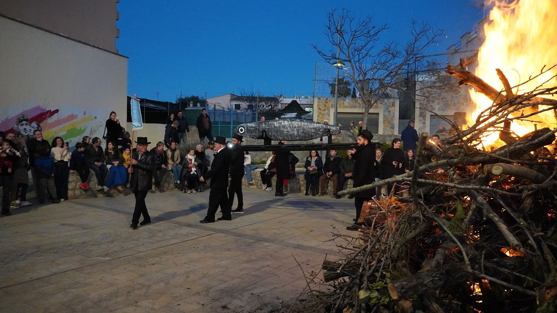 Marratxí despide al Carnaval con el Entierro de la sardina Marratxí despide al Carnaval con el Entierro de la sardina