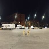 El aparcamiento de la Plaza Reina María Cristina recupera su iluminación gracias a la incorporación de seis nuevas luminarias led