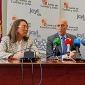 La consejera de Movilidad y Transformación Digital, María González Corral y el alcalde de León José Antonio Díez La consejera de Movilidad y Transformación Digital, María González Corral y el alcalde de León José Antonio Díez