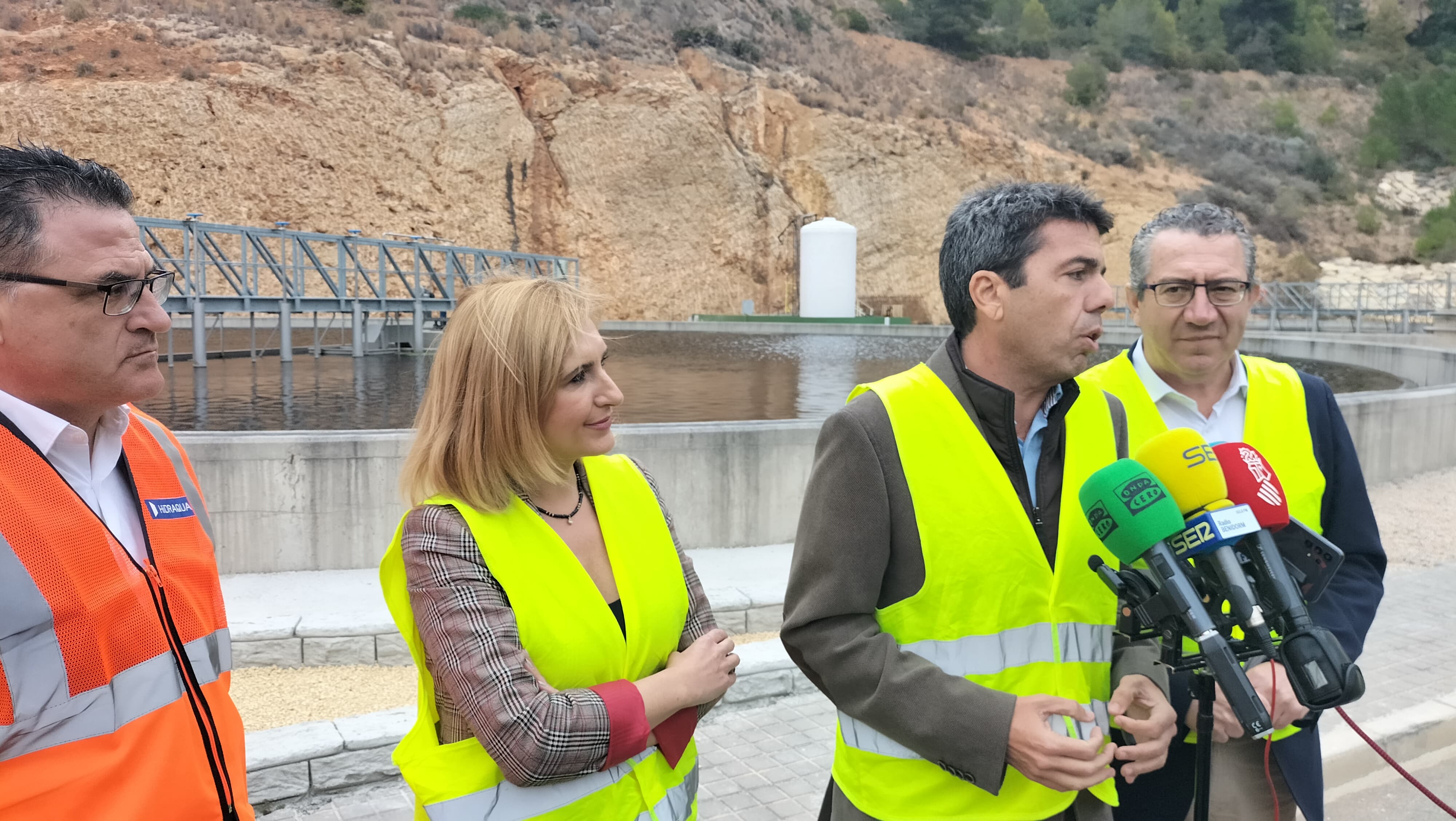 Carlos Mazón anuncia 14,5 millones de euros para renovar la estación depuradora de Benidorm Carlos Mazón anuncia 14,5 millones de euros para renovar la estación depuradora de Benidorm