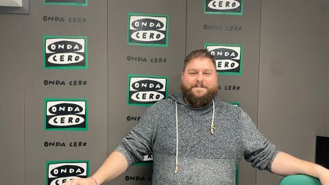 Juanfran Ballestero, m&uacute;sico castellonense integrante de Cabra M&uacute;sica. 