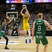 El Tenerife se venga de Unicaja y deja fuera al anfitrión El Tenerife se venga de Unicaja y deja fuera al anfitrión