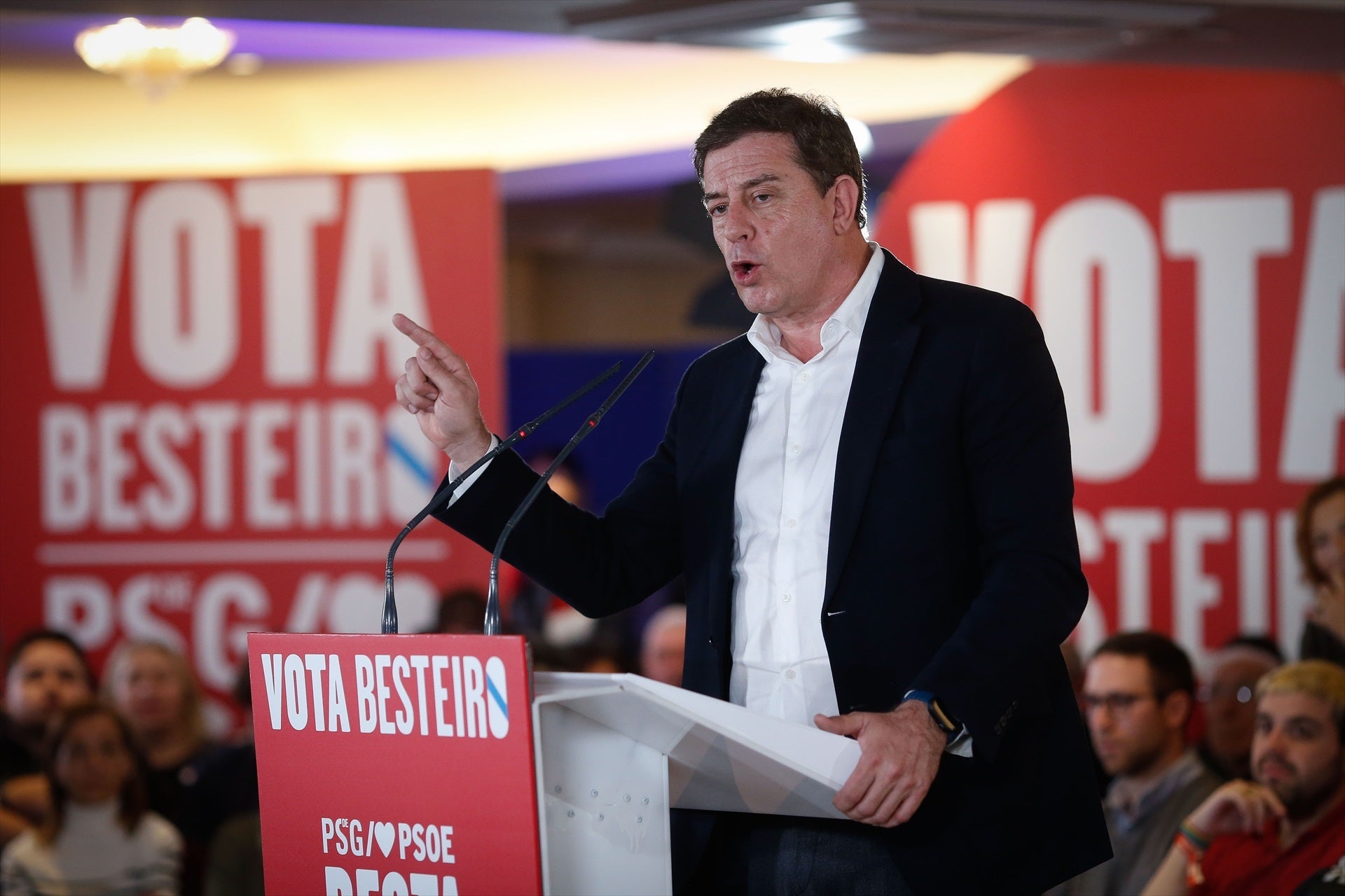 Batacazo del PSOE sobre su peor resultado; Sumar, Podemos y Vox se quedan fuera del Parlamento Batacazo del PSOE sobre su peor resultado; Sumar, Podemos y Vox se quedan fuera del Parlamento