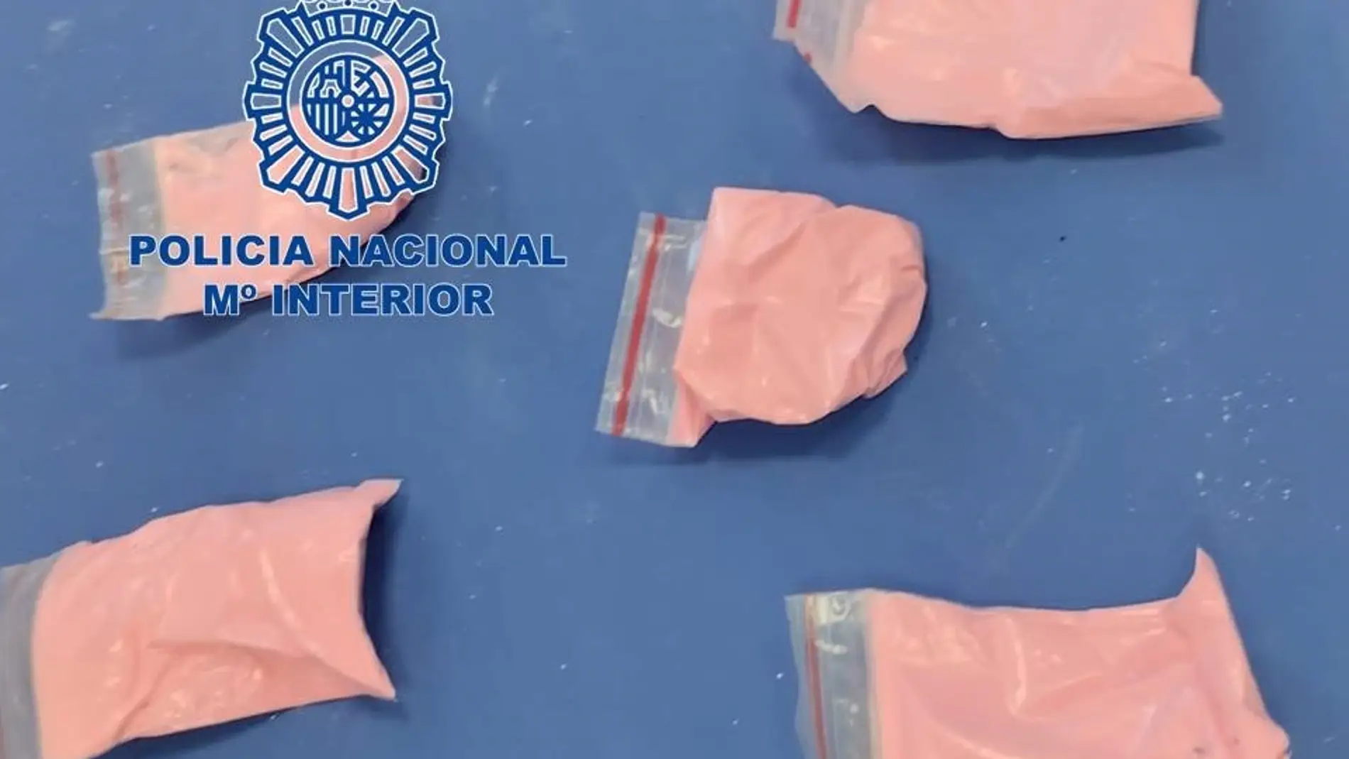 'Cocaína rosa' intervenida en una operación policial en una imagen de archivo.