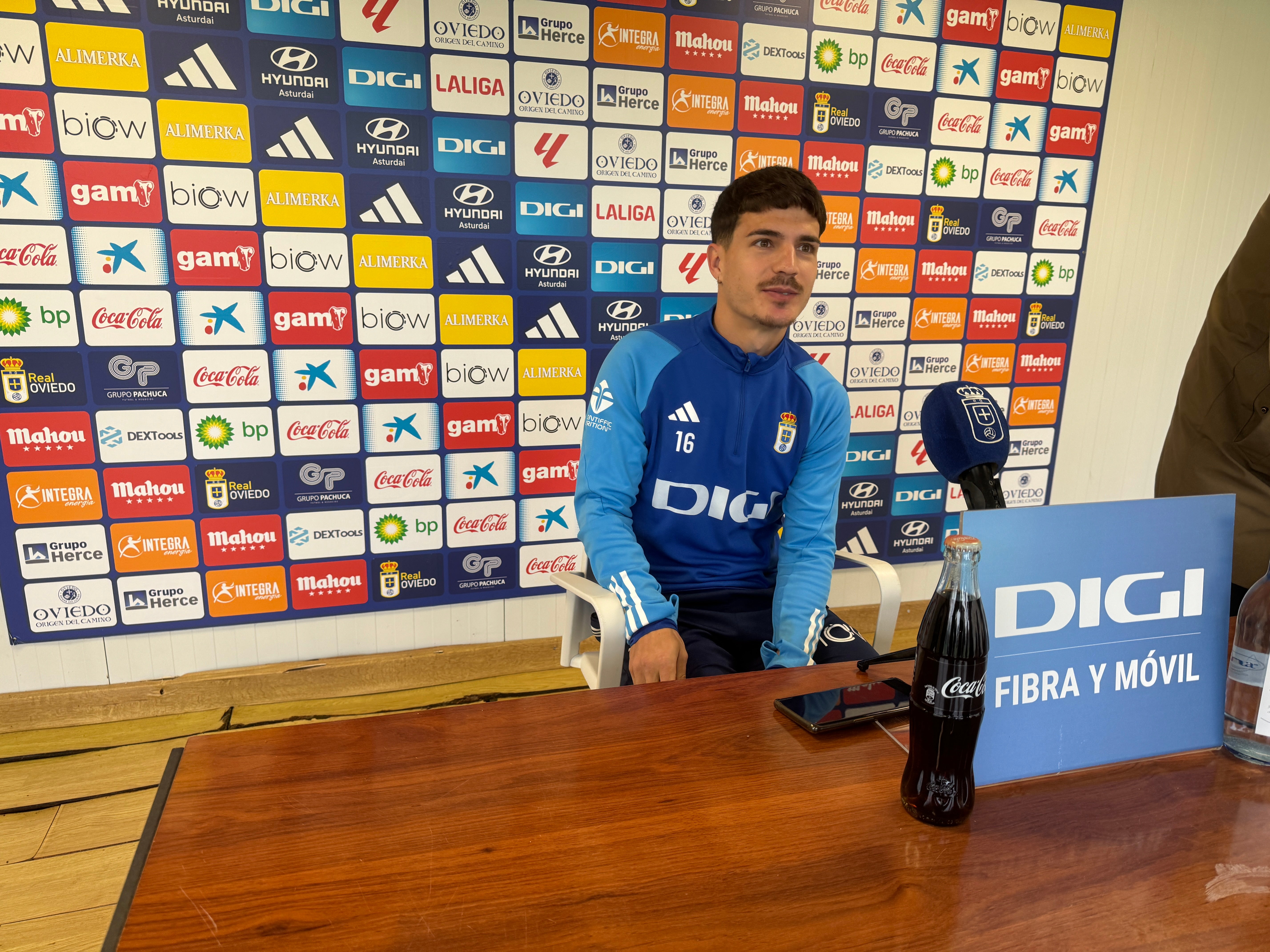 “Es un sueño jugar al lado de Cazorla” “Es un sueño jugar al lado de Cazorla”