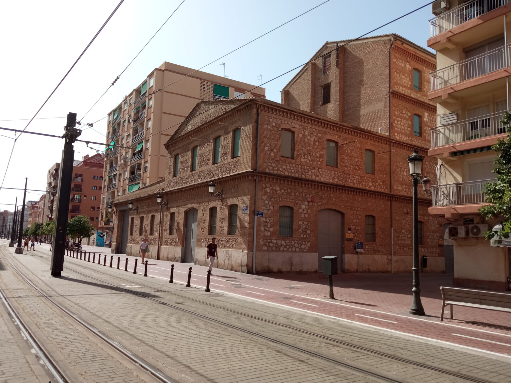 El Ayuntamiento de València señaliza una ruta por el patrimonio industrial del Grao El Ayuntamiento de València señaliza una ruta por el patrimonio industrial del Grao