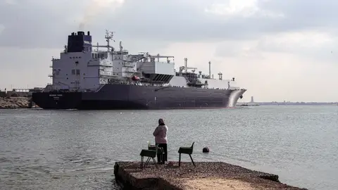 Nace la misión Aspides de la UE para proteger a los barcos de los ataques hutíes en el mar Rojo Nace la misión Aspides de la UE para proteger a los barcos de los ataques hutíes en el mar Rojo