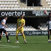 El gol de Diego Espejo en tiempo de descuento otorgó tres importantes puntos al esquipo escorpión ante cientos de aficionados desplazados a Cartagena El gol de Diego Espejo en tiempo de descuento otorgó tres importantes puntos al esquipo escorpión ante cientos de aficionados desplazados a Cartagena