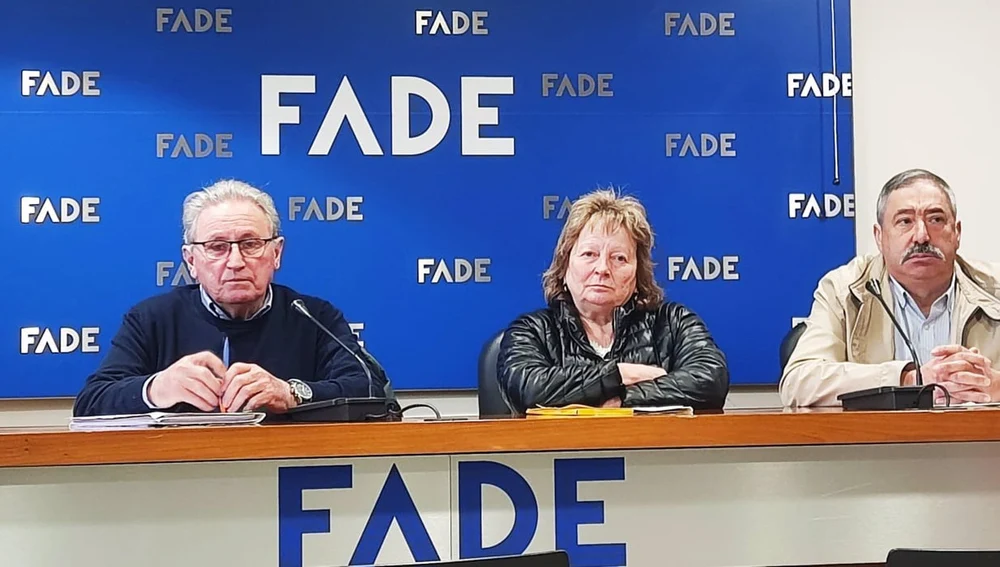 UPA-UCA,COAG y ASAJA hacen llamamiento a los ganaderos y agricultores a movilizarse mañana. UPA-UCA,COAG y ASAJA hacen llamamiento a los ganaderos y agricultores a movilizarse mañana.