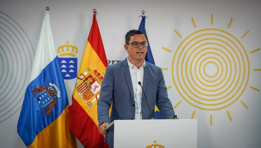 Pablo Rodríguez, consejero de Obras Públicas y Vivienda del Gobierno de Canarias en el transcurso de la presentación del nuevo decreto ley sobre vivienda