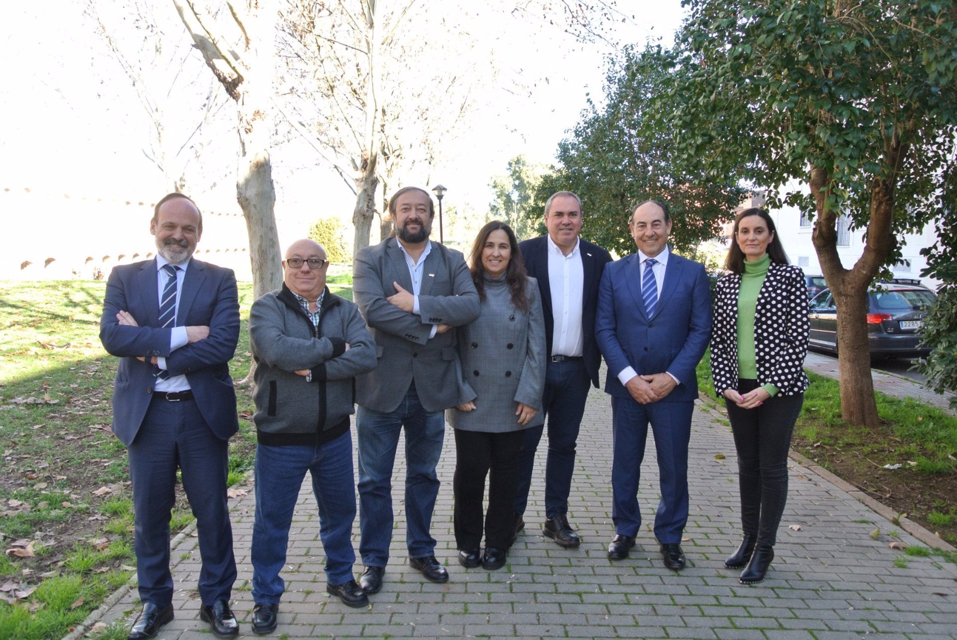 Cuatro Asociaciones de cooperativas extremeñas crean una confederación que suma un negocio conjunto de 2.000 millones Cuatro Asociaciones de cooperativas extremeñas crean una confederación que suma un negocio conjunto de 2.000 millones