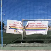 Vila-Diversitat denuncia un posible delito de odio en La Vila Joiosa Vila-Diversitat denuncia un posible delito de odio en La Vila Joiosa