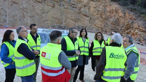 Trabajos de regeneraci&oacute;n de la antigua cantera del parque natural de Benidorm