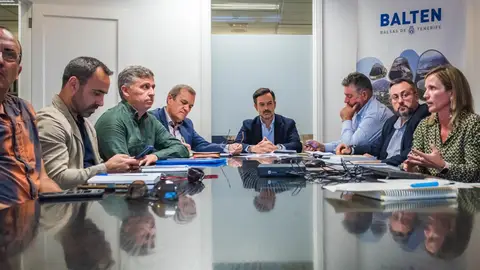 El vicepresidente del Cabildo de Tenerife, Lope Afonso se reune con agricultores para tratar la declaración de urgencia por sequía extrema en la isla El vicepresidente del Cabildo de Tenerife, Lope Afonso se reune con agricultores para tratar la declaración de urgencia por sequía extrema en la isla