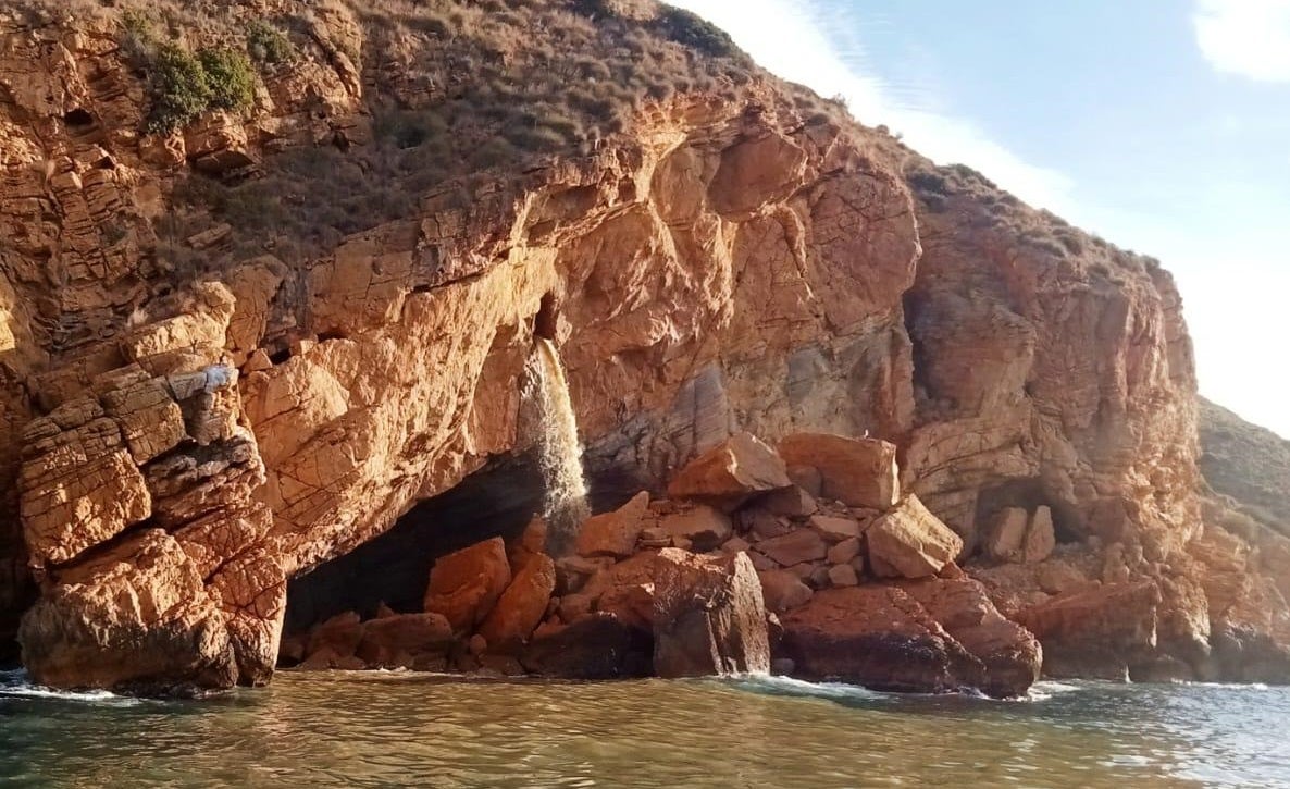 Ecologistes en Acció estudia trasladar a fiscalía los vertidos de aguas fecales en el parque natural de Benidorm Ecologistes en Acció estudia trasladar a fiscalía los vertidos de aguas fecales en el parque natural de Benidorm