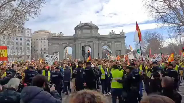 Agricultores en la Puerta de Alcalá