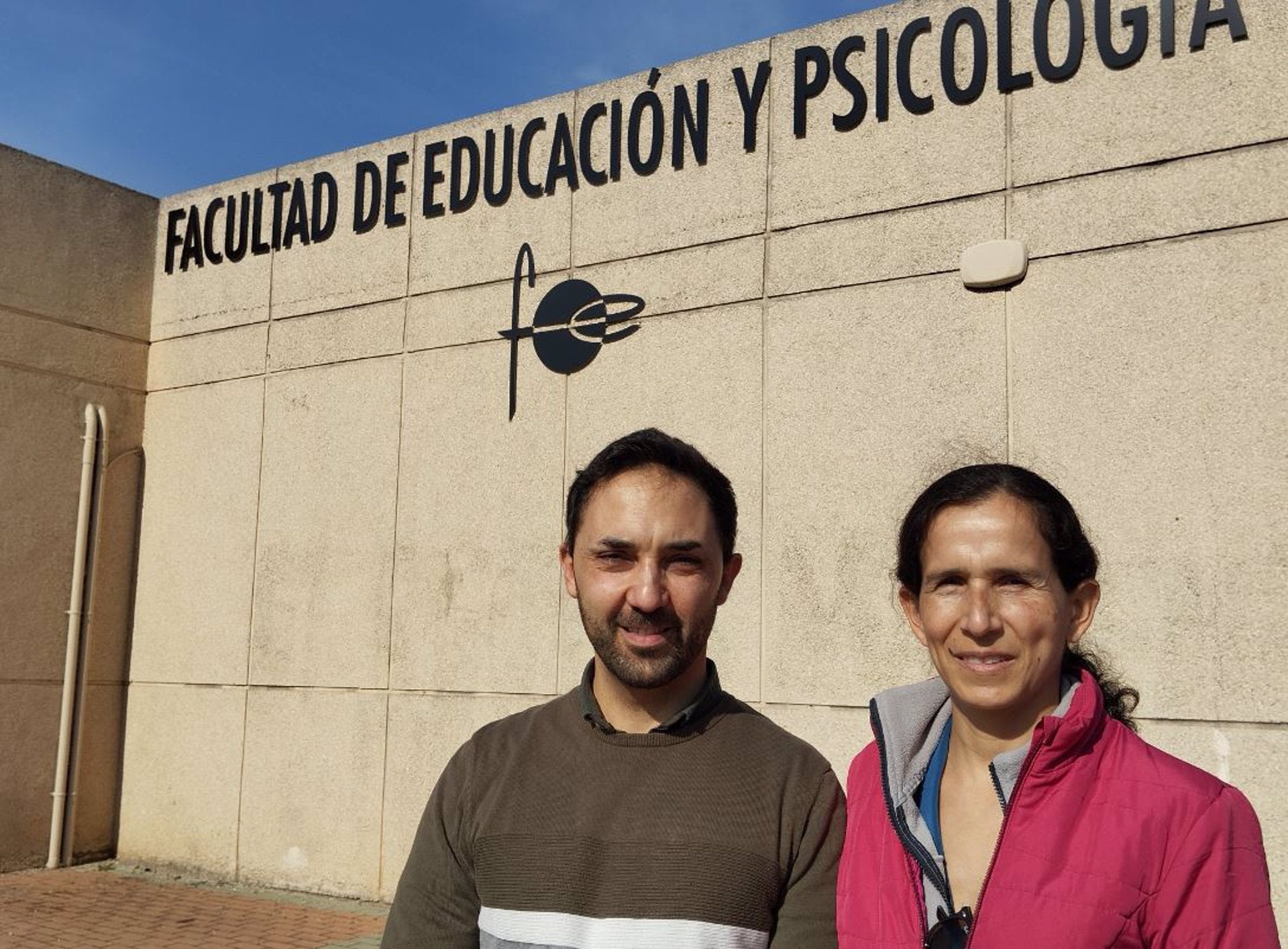 Investigadores de la Universidad de Extremadura desarrollan un tablero didáctico para el cálculo matemático Investigadores de la Universidad de Extremadura desarrollan un tablero didáctico para el cálculo matemático