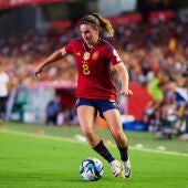 Mariona Caldentey durante un partido con la selección española